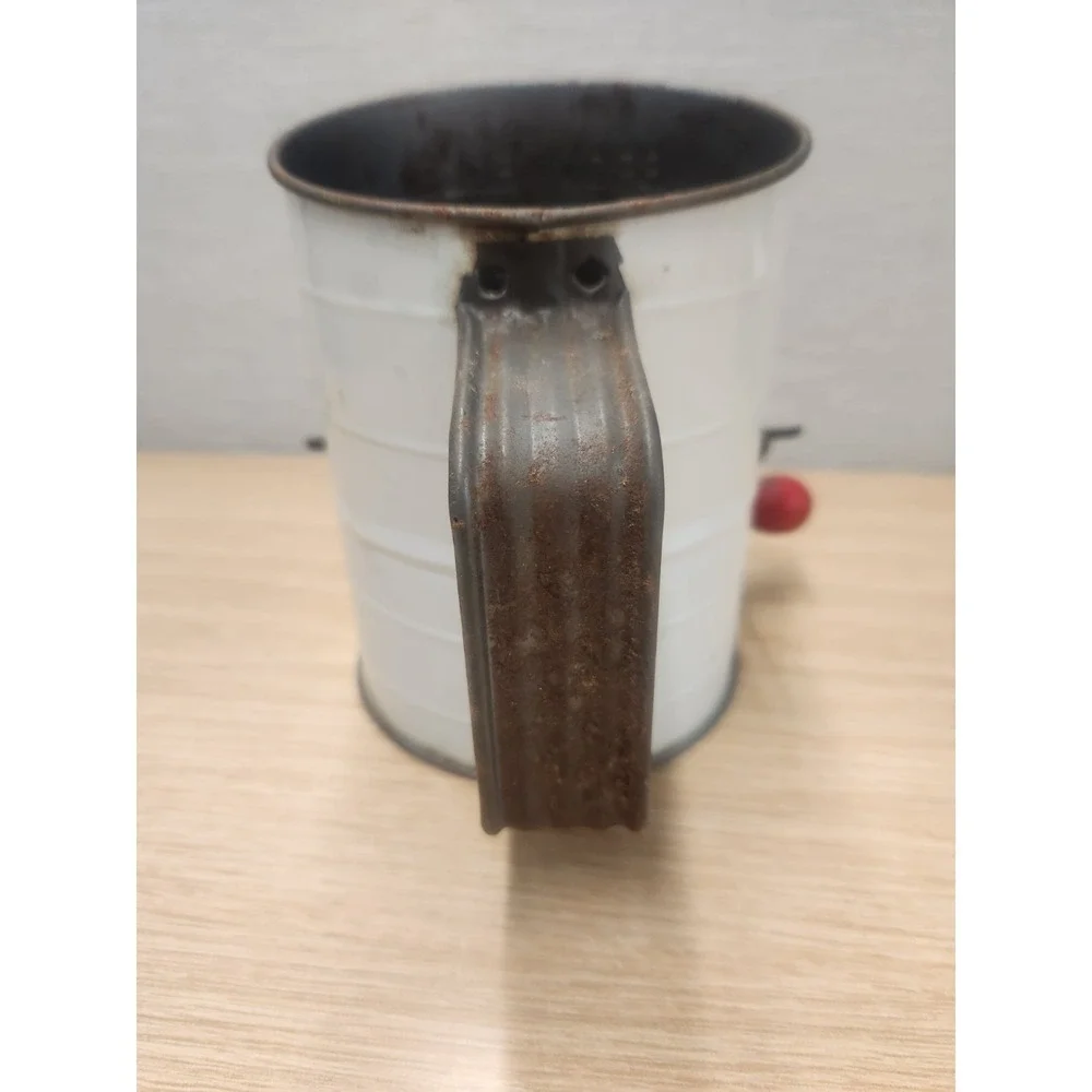 Bromwells 3 Cup Flour Sifter Apples VTG Retro White Red Rusty Cottage Core